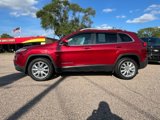 Used 2017 Jeep Cherokee Limited image 2