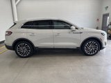 Used 2020 Lincoln Nautilus Reserve w/ Equipment Group 201A image 6