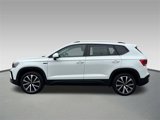Used 2024 Volkswagen Taos SE image 3