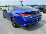 Used 2022 Hyundai Elantra SEL w/ Convenience Package image 3