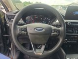 Used 2020 Ford Escape SE image 3