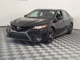 Used 2019 Toyota Camry SE image 4