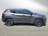 Used 2021 Jeep Compass Sport image 2