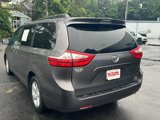Used 2017 Toyota Sienna LE image 4