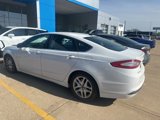 Used 2016 Ford Fusion SE image 4