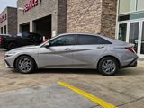Used 2024 Hyundai Elantra SEL image 2
