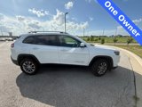 Used 2019 Jeep Cherokee Latitude Plus w/ Comfort/Convenience Group image 4