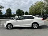 Used 2011 Volkswagen Jetta SE image 2