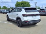 New 2025 Volkswagen Taos SE image 3