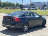 Used 2016 Volvo S60 T5 Premier image 3