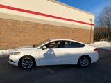 Used 2017 Ford Fusion SE image 2