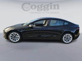 Used 2022 Tesla Model 3 Standard Range image 3