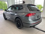 Used 2022 Volkswagen Tiguan SE R-Line image 4