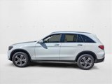 Used 2017 Mercedes-Benz GLC 300 4MATIC image 2