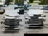 Used 2020 Toyota Avalon Limited image 2