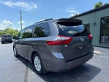 Used 2015 Toyota Sienna XLE image 4