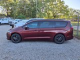 Used 2019 Chrysler Pacifica Touring-L w/ S Appearance Package image 2