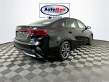 Used 2023 Kia Forte LXS image 2