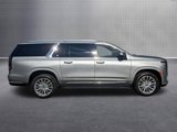 Used 2023 Cadillac Escalade ESV Premium Luxury image 4