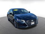 Used 2023 Nissan Altima 2.5 SV image 3
