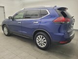 Used 2018 Nissan Rogue SV image 3