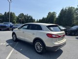 Used 2016 Lincoln MKX Select w/ Select Plus Package image 2