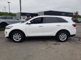 Used 2019 Kia Sorento AWD V6 image 4