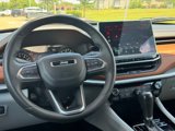 Used 2023 Jeep Compass Limited image 3