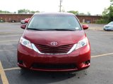 Used 2015 Toyota Sienna LE image 3