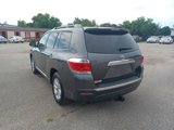 Used 2011 Toyota Highlander SE image 3