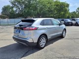 Used 2022 Ford Edge SEL image 2