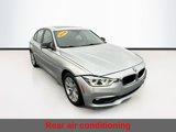 Used 2018 BMW 320i xDrive Sedan w/ Convenience Package image 4