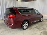 Used 2017 Chrysler Pacifica Touring-L Plus image 4