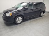 Used 2019 Dodge Grand Caravan SE w/ UConnect Hands-Free Group image 2