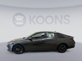 Used 2021 Hyundai Elantra SEL image 2