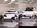 Certified 2022 Kia Niro EX image 2