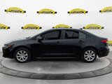 Used 2022 Toyota Corolla LE image 2