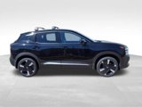 New 2025 Nissan Kicks SR image 3