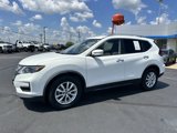 Used 2020 Nissan Rogue SV image 3