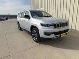 Certified 2024 Jeep Wagoneer L Series III w/ Flexible Seating Group image 2