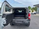 Used 2009 HUMMER H3 Adventure w/ Chrome Appearance Package image 6