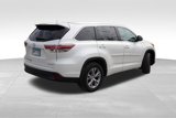 Used 2014 Toyota Highlander XLE image 4