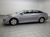 Used 2015 Hyundai Sonata Hybrid image 2