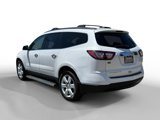 Used 2017 Chevrolet Traverse LT w/ Style and Technology Package image 3