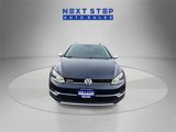Used 2017 Volkswagen Golf Alltrack SE image 2