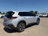 Used 2021 Nissan Rogue SV image 3