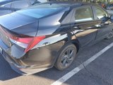 Used 2023 Hyundai Elantra SEL image 2