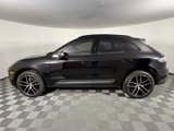 Certified 2024 Porsche Macan Turbo image 2