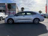 Used 2022 Toyota Corolla LE w/ Premium Interior Package image 4