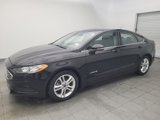 Used 2018 Ford Fusion SE image 2